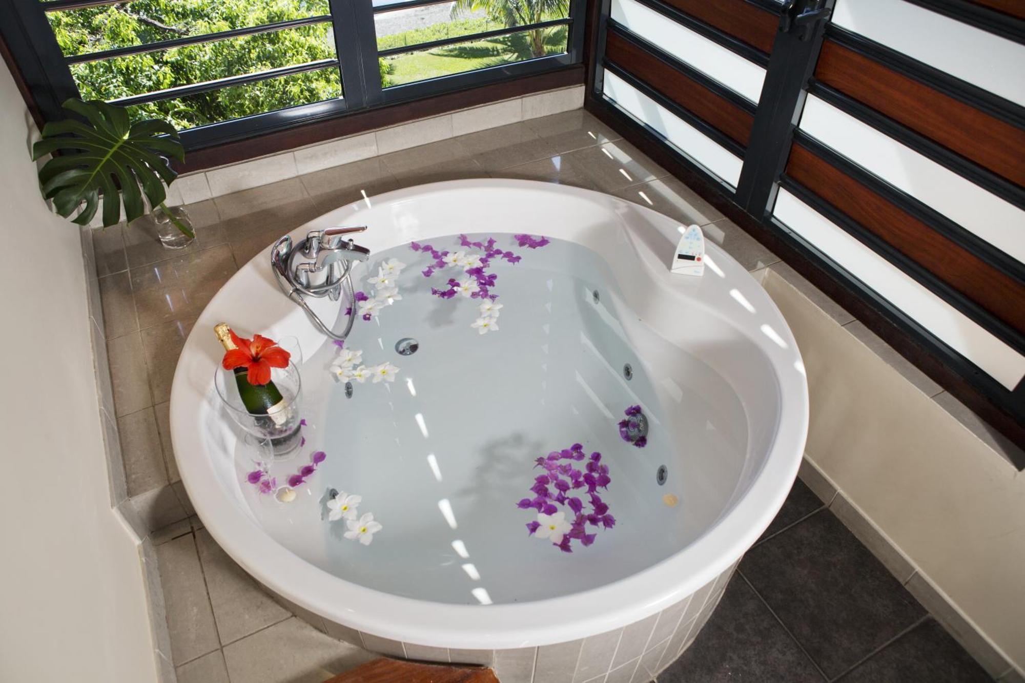 Ocean View Room Hot Tub